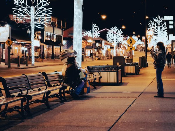 Comment les nouvelles technologies transforment-elles la communication interpersonnelle ?